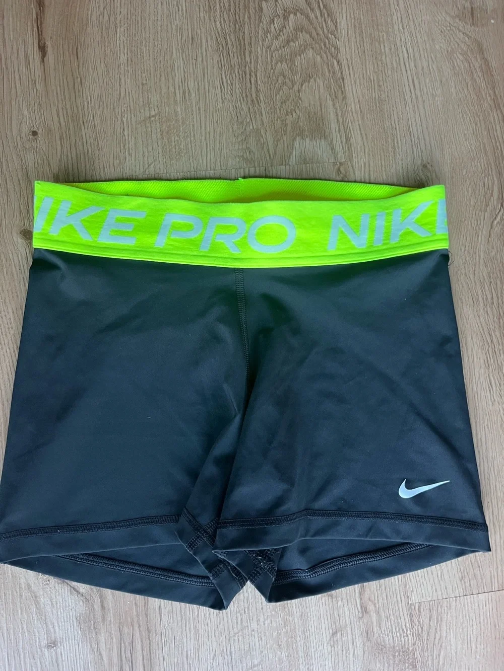 Nike Pro Dri-FIT Girls Youth Small Compression Shorts Black Volt Like New